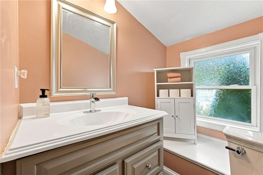 Condominium at 25 Stillwater Road UNIT 3, Smithfield, photo 9 of 24