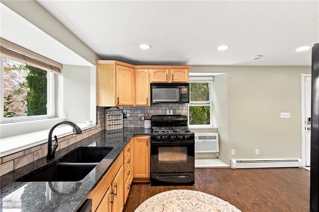 Condominium at 25 Stillwater Road UNIT 3, Smithfield, photo 14 of 24