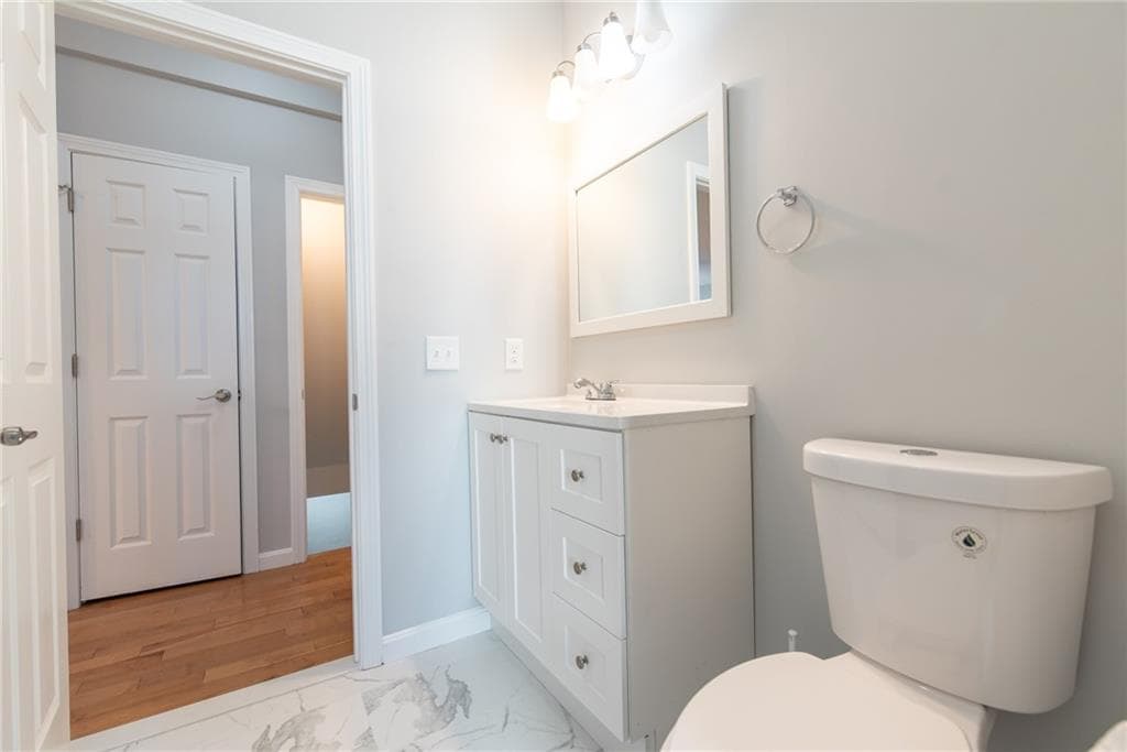 Condominium at 184 Avenue C UNIT -3, Woonsocket, photo 17 of 21