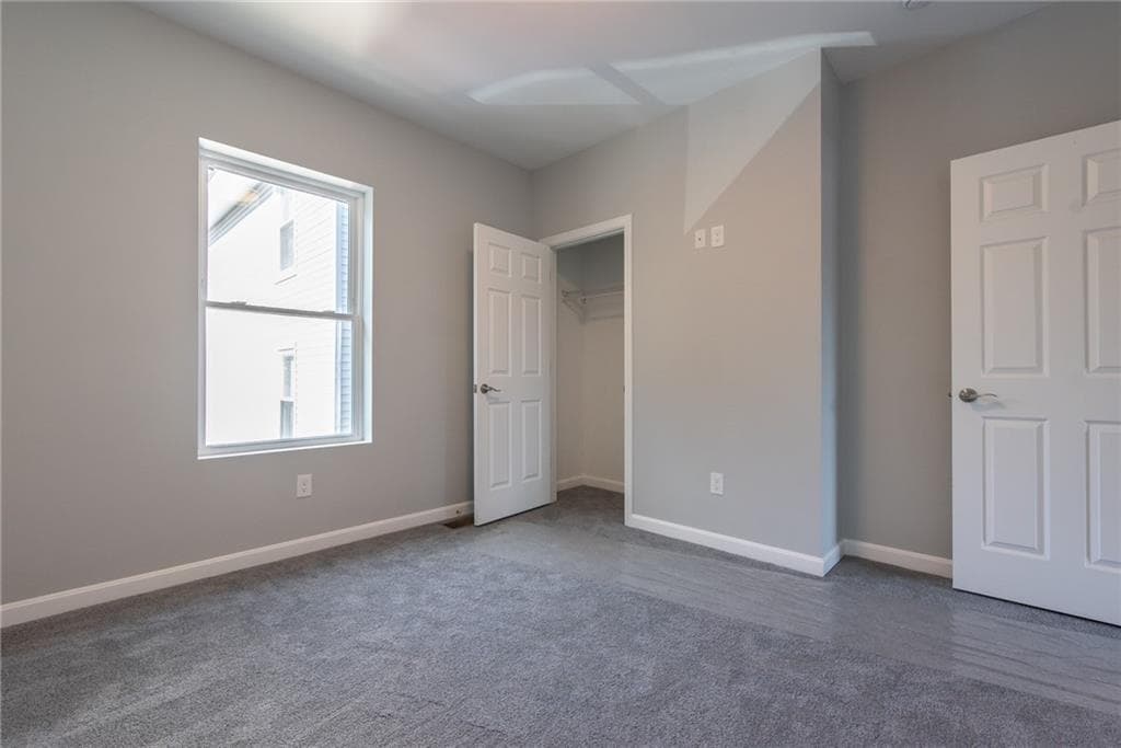 Condominium at 184 Avenue C UNIT -3, Woonsocket, photo 12 of 21