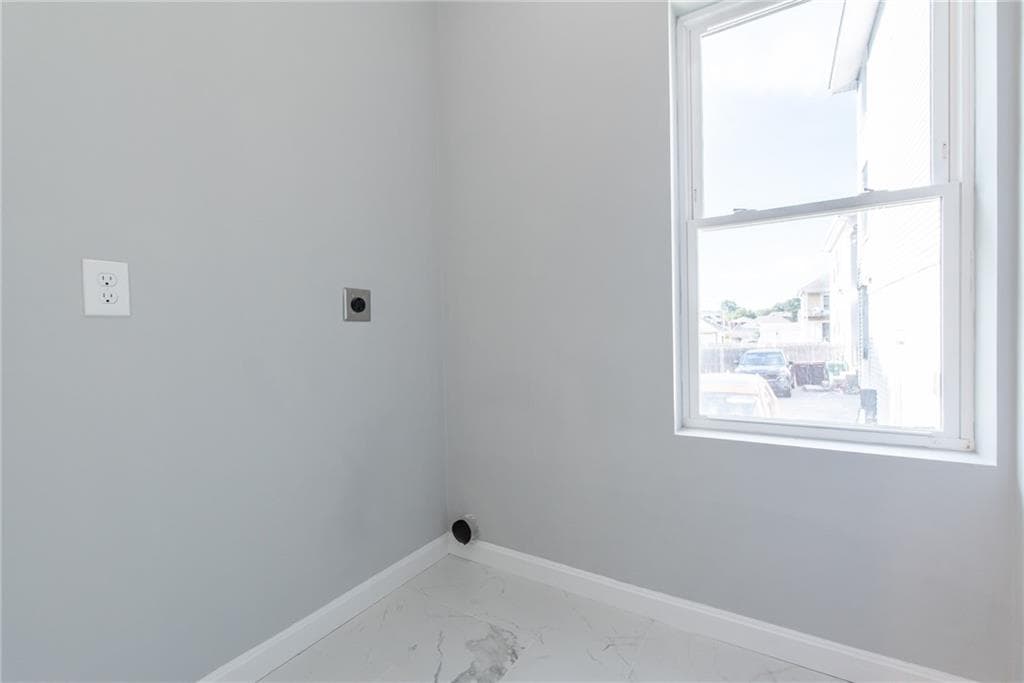 Condominium at 184 Avenue C UNIT -3, Woonsocket, photo 18 of 21