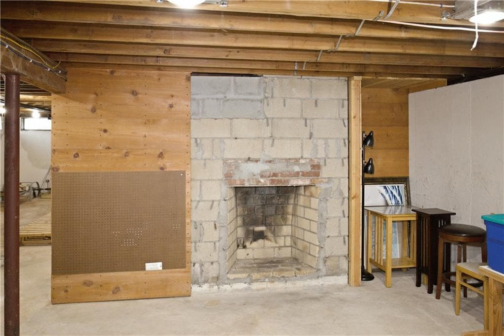 Single Family Residence at 43 Bayview Drive, West Warwick, photo 42 of 49