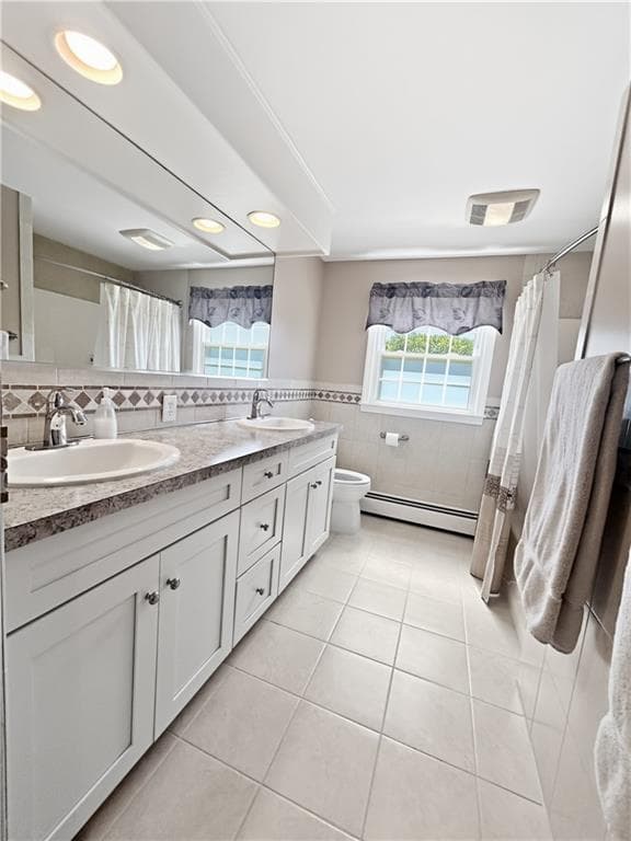 Single Family Residence at 43 Bayview Drive, West Warwick, photo 28 of 49