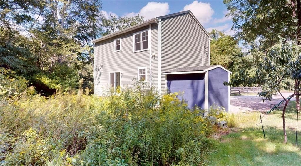 Single Family Residence at 38 Vars Lane, Westerly, photo 5 of 25