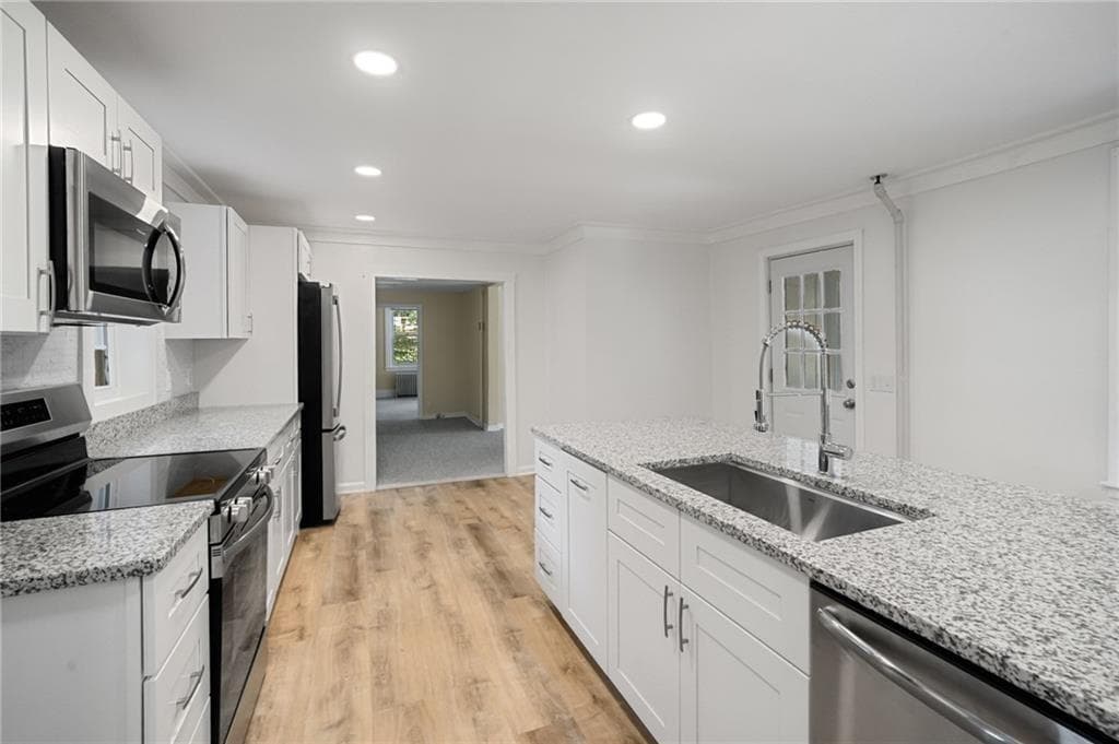 Single Family Residence at 2 2A Plainfield Pike, Foster, photo 5 of 40