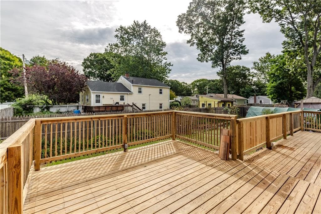 Single Family Residence at 92 Hawksley Avenue, Warwick, photo 4 of 18