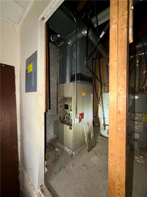 Multi Family at 204 Dunnell Avenue, Pawtucket, photo 6 of 23