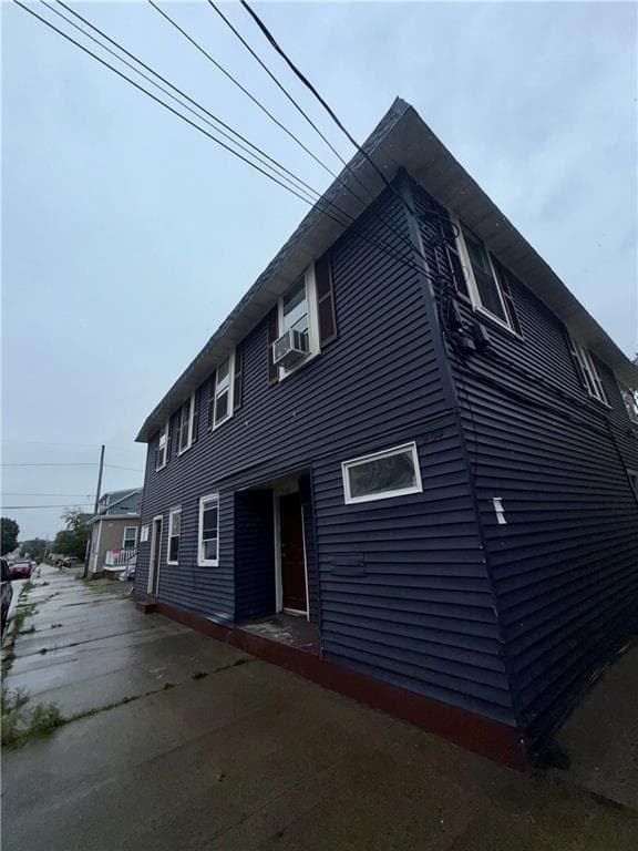 Multi Family at 204 Dunnell Avenue, Pawtucket, photo 3 of 23