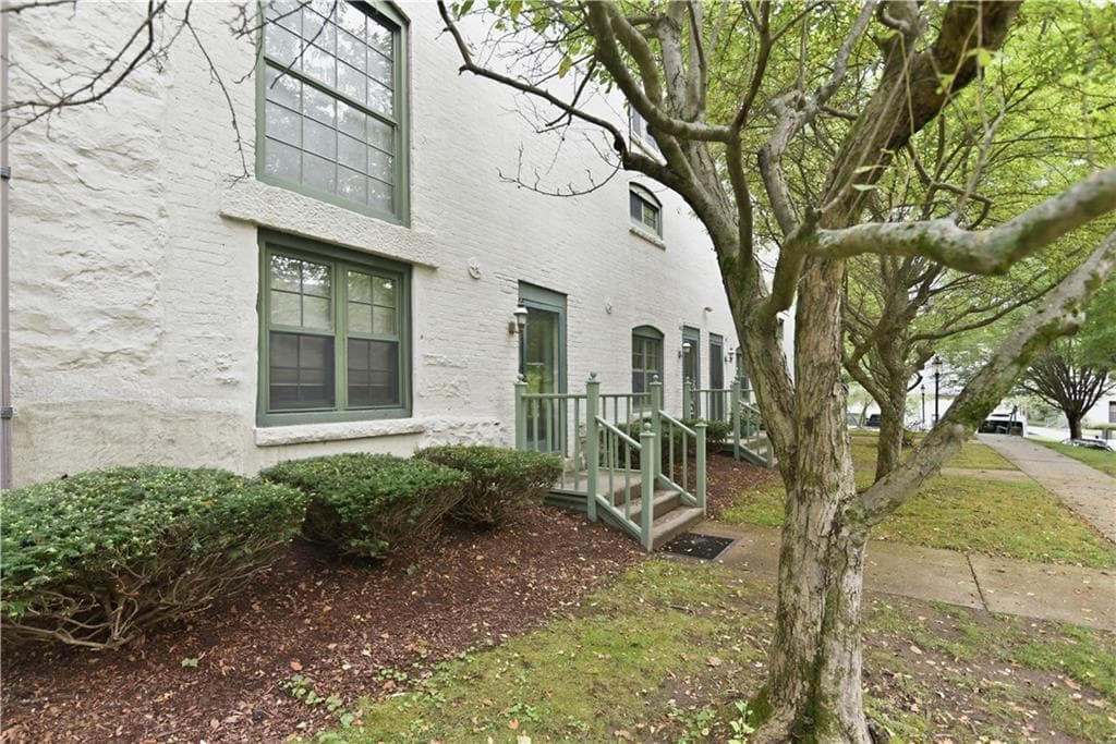 Condominium at 25 Higgins Street UNIT 104, Smithfield, photo 16 of 18