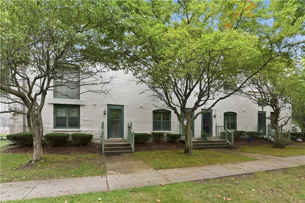 25 Higgins Street UNIT 104