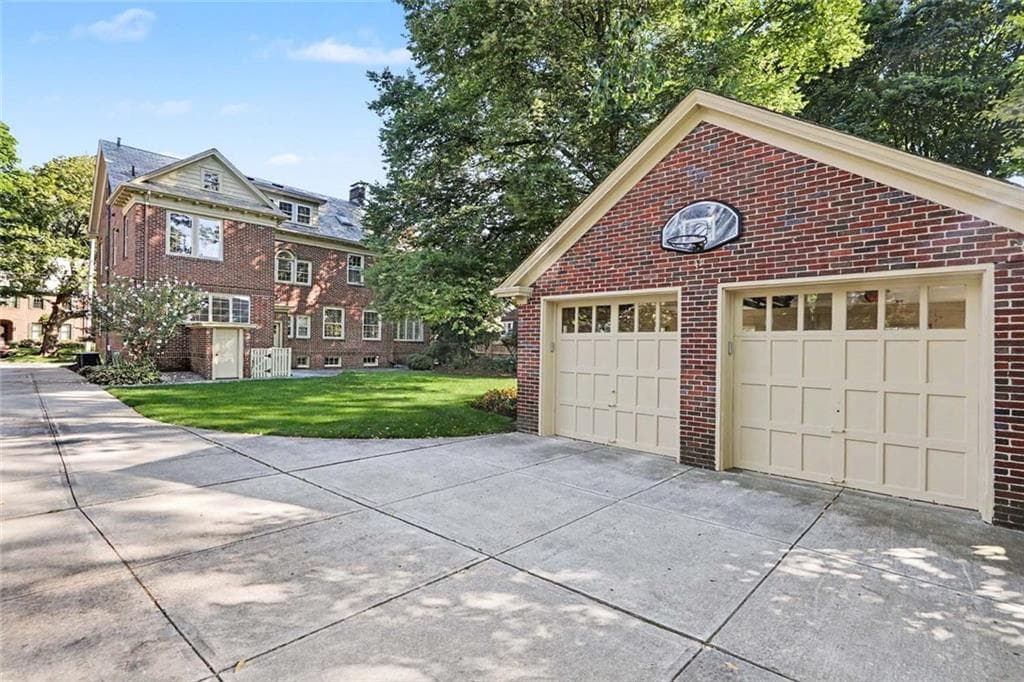 Single Family Residence at 131 Freeman Parkway, Providence, photo 46 of 50
