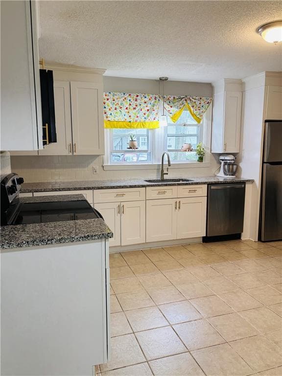 Single Family Residence at 46 Farm Street, Providence, photo 3 of 21