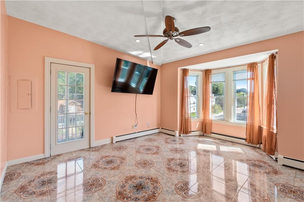 Condominium at 394 Great Road UNIT 3, Lincoln, photo 3 of 20