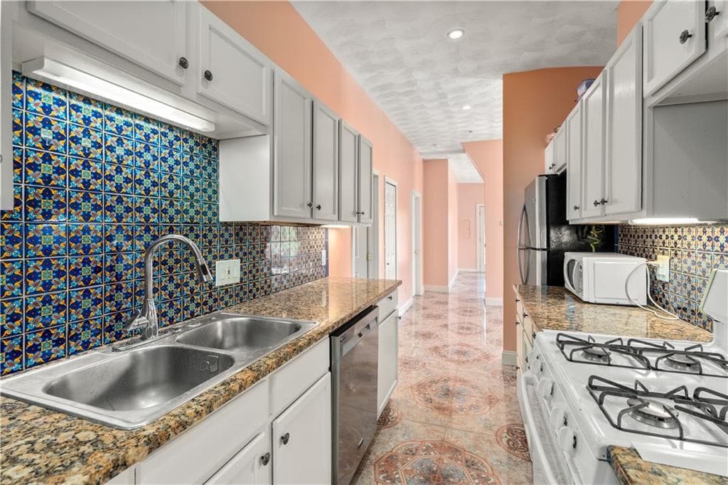 Condominium at 394 Great Road UNIT 3, Lincoln, photo 5 of 20