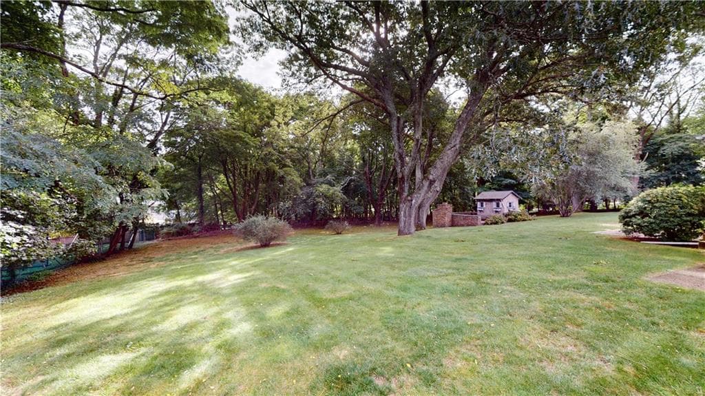 Single Family Residence at 96 Paterson Avenue, Warwick, photo 7 of 49