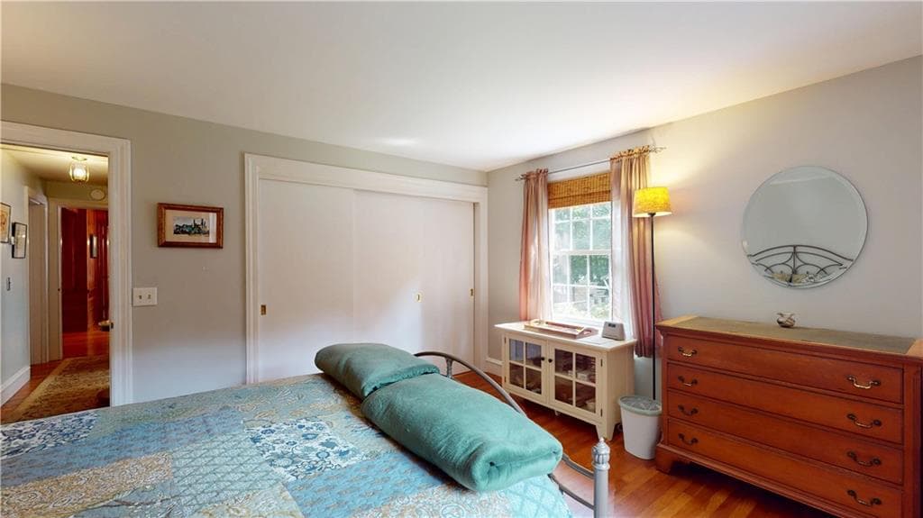 Single Family Residence at 96 Paterson Avenue, Warwick, photo 28 of 49
