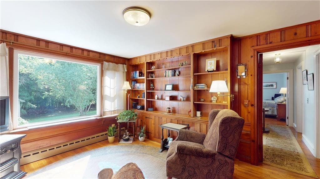 Single Family Residence at 96 Paterson Avenue, Warwick, photo 19 of 49