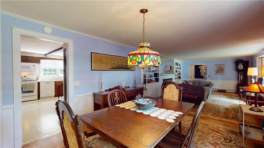 Single Family Residence at 96 Paterson Avenue, Warwick, photo 40 of 49