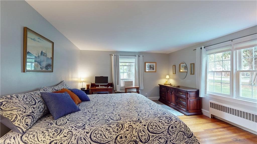 Single Family Residence at 96 Paterson Avenue, Warwick, photo 29 of 49