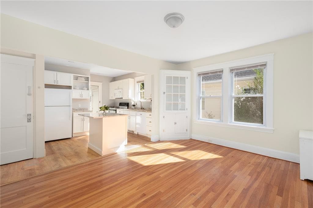 Single Family Residence at 14 Taft Avenue, Providence, photo 5 of 30