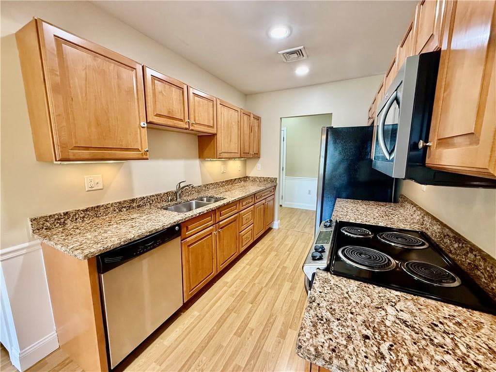 Condominium at 70 Turner Street UNIT E-4, Warwick, photo 5 of 25