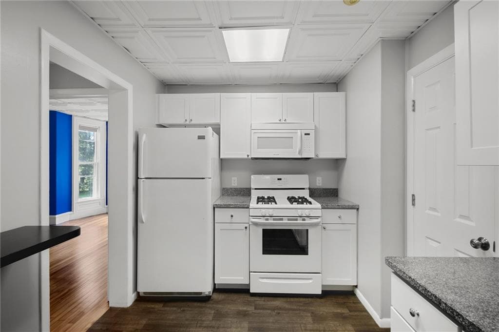 Condominium at 7 Nichols Lane UNIT 2, Hopkinton, photo 12 of 44
