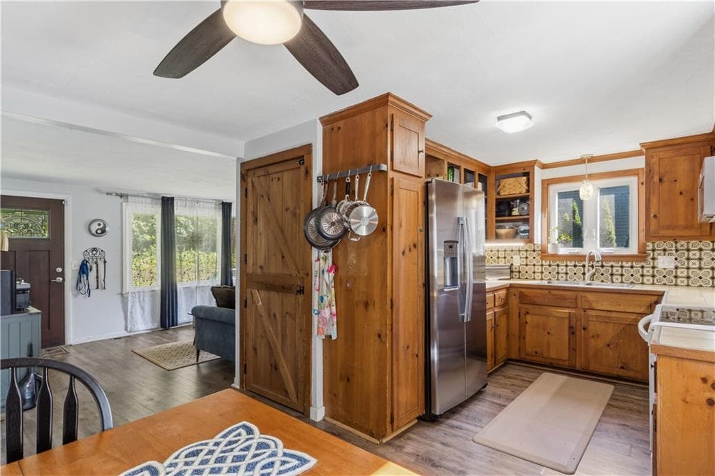 Single Family Residence at 430 Pond Street, South Kingstown, photo 13 of 30