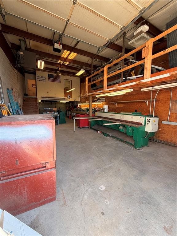 Commercial at 1678 East Main Road UNIT 7, Portsmouth, photo 3 of 9