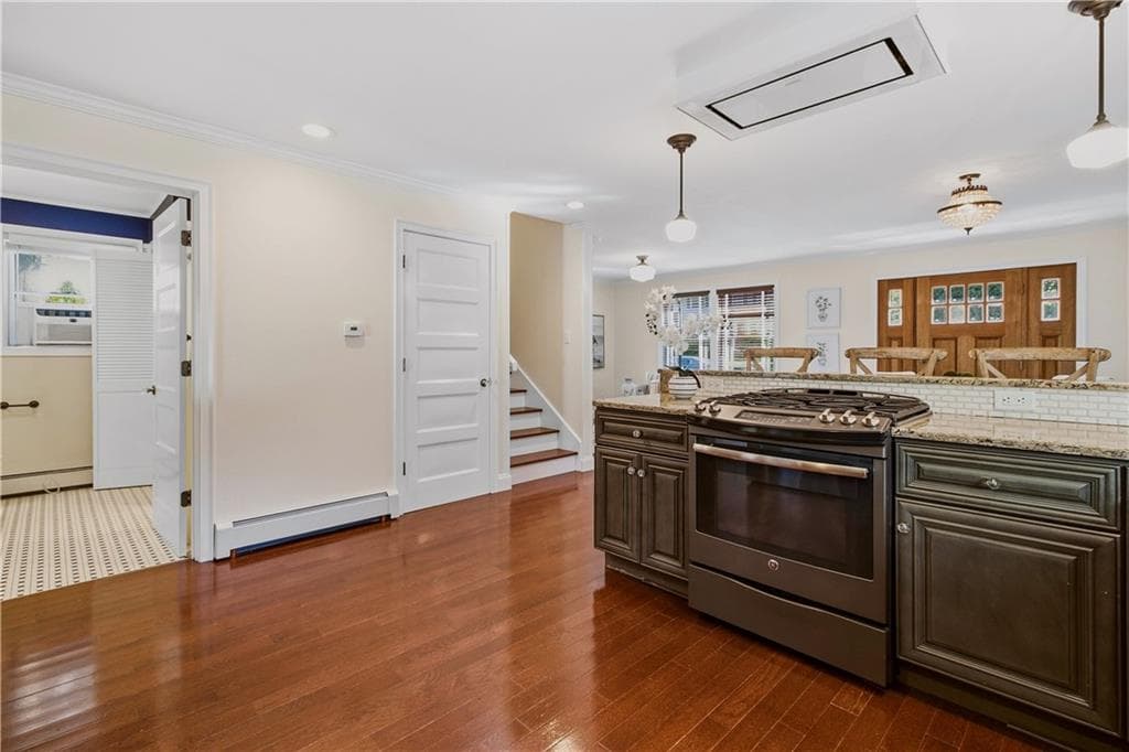Single Family Residence at 22 Bernard Avenue, Barrington, photo 12 of 50