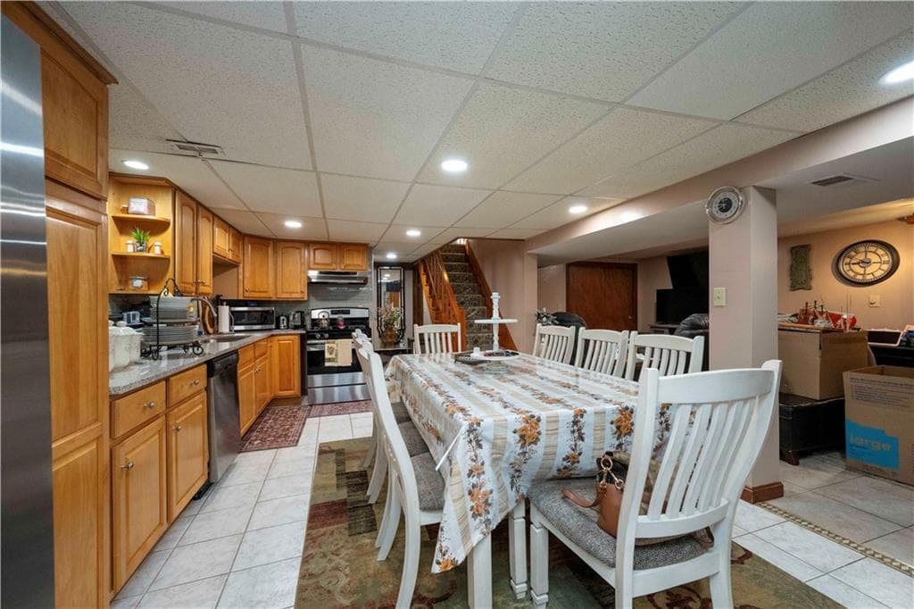 Single Family Residence at 3 Rose Drive, Pawtucket, photo 13 of 24