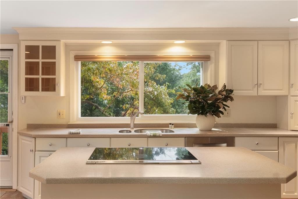 Single Family Residence at 102 Edgewater Road, Narragansett, photo 9 of 38
