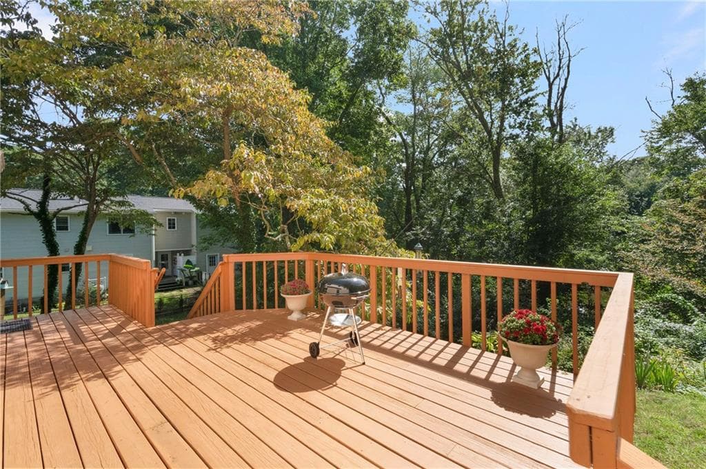Single Family Residence at 102 Edgewater Road, Narragansett, photo 33 of 38