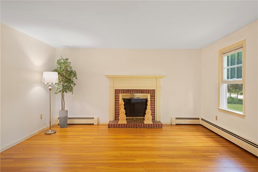 Single Family Residence at 102 Edgewater Road, Narragansett, photo 19 of 38