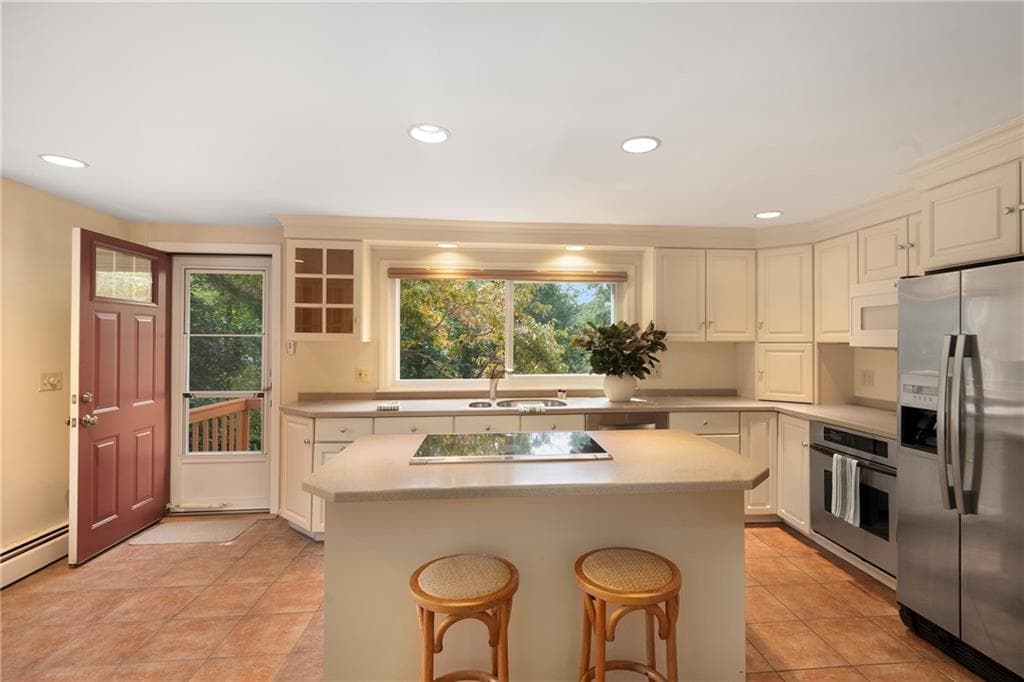 Single Family Residence at 102 Edgewater Road, Narragansett, photo 8 of 38