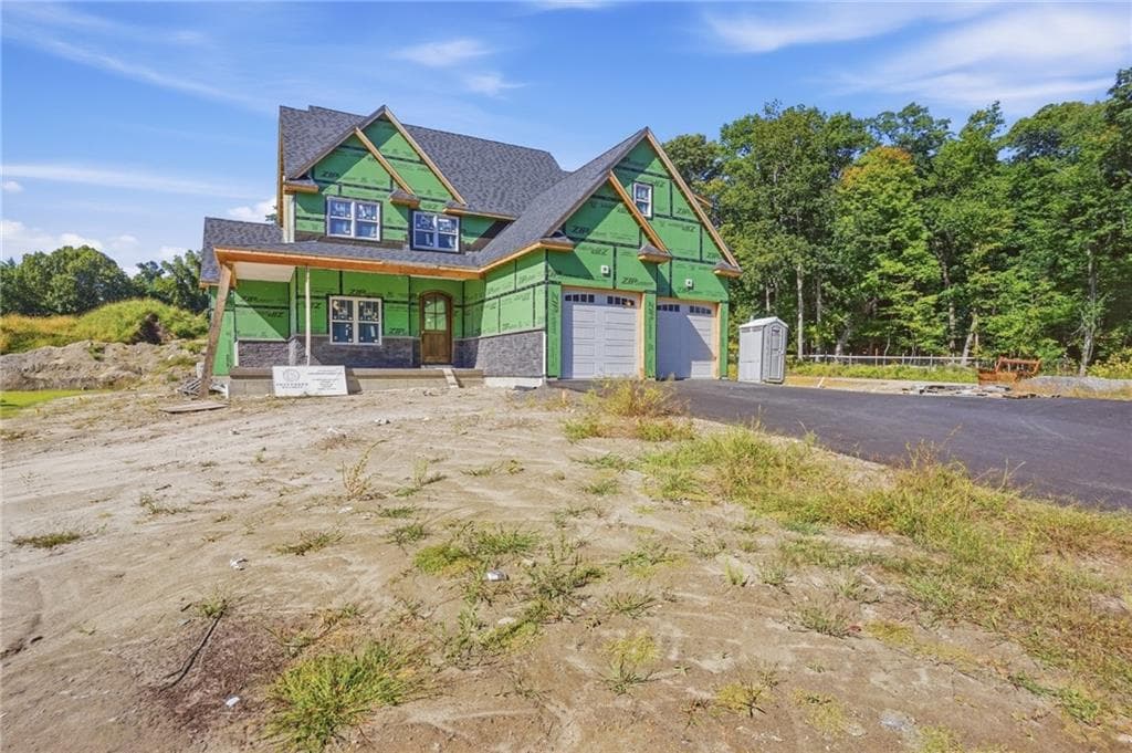 Single Family Residence at 411 New River Road, Lincoln, photo 2 of 11