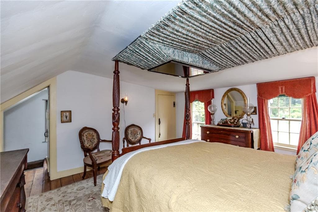 Single Family Residence at 1409 Hope Road, Cranston, photo 24 of 45