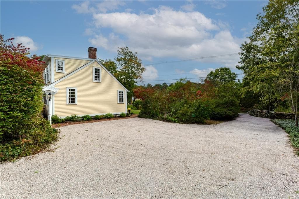 Single Family Residence at 1409 Hope Road, Cranston, photo 41 of 45