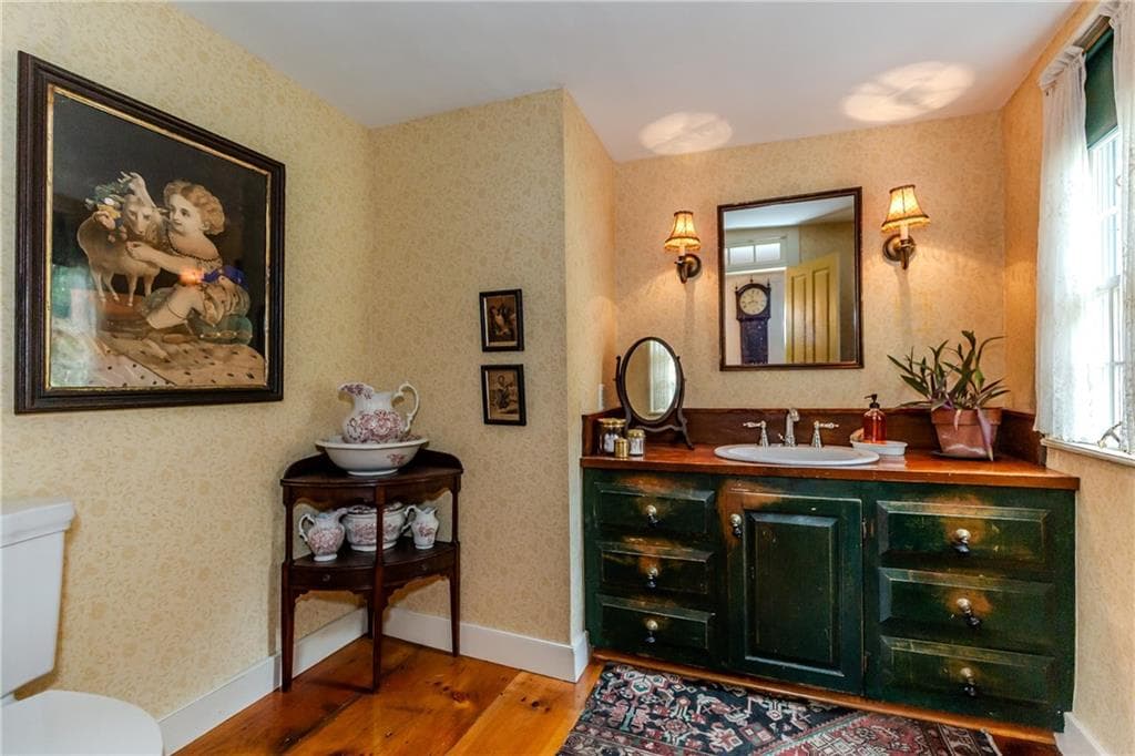 Single Family Residence at 1409 Hope Road, Cranston, photo 18 of 45