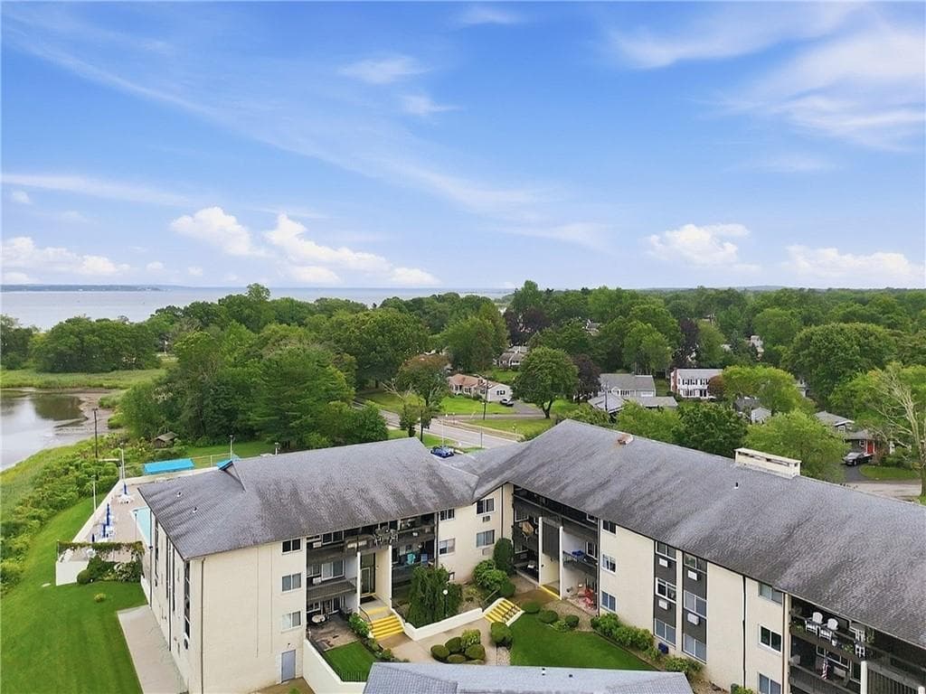 Condominium at 400 Narragansett Parkway UNIT SC10, Warwick, photo 43 of 45