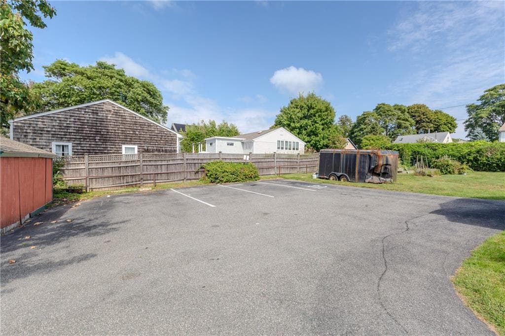 Commercial at 80 Briarwood Avenue, Middletown, photo 32 of 34