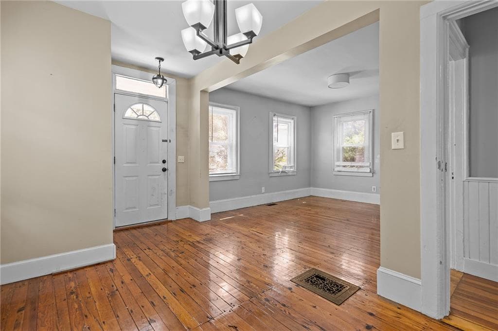Single Family Residence at 217 Bay View Avenue, Cranston, photo 4 of 23