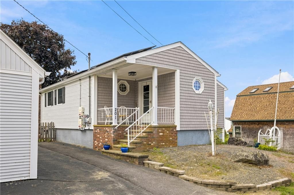 Single Family Residence at 201 Randolph Avenue, Tiverton, photo 3 of 37