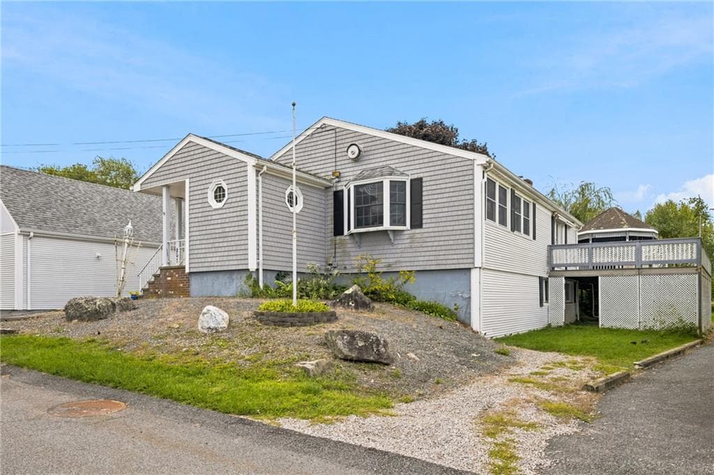 Single Family Residence at 201 Randolph Avenue, Tiverton, photo 4 of 37