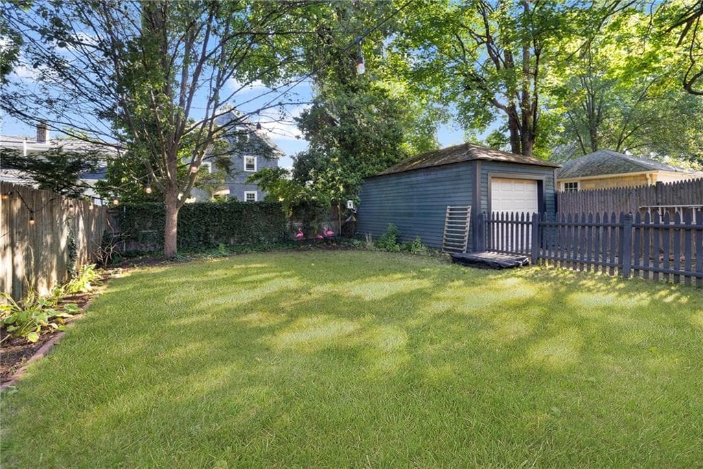 Single Family Residence at 12 Glendale Avenue, Providence, photo 33 of 33