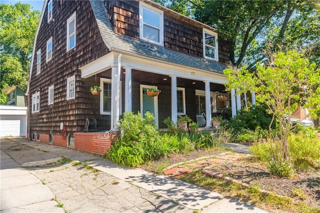 Single Family Residence at 173 Lexington Avenue, Providence, photo 3 of 45