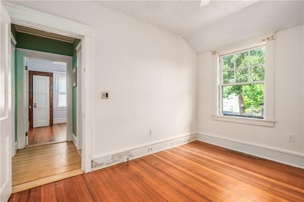 Single Family Residence at 173 Lexington Avenue, Providence, photo 28 of 45