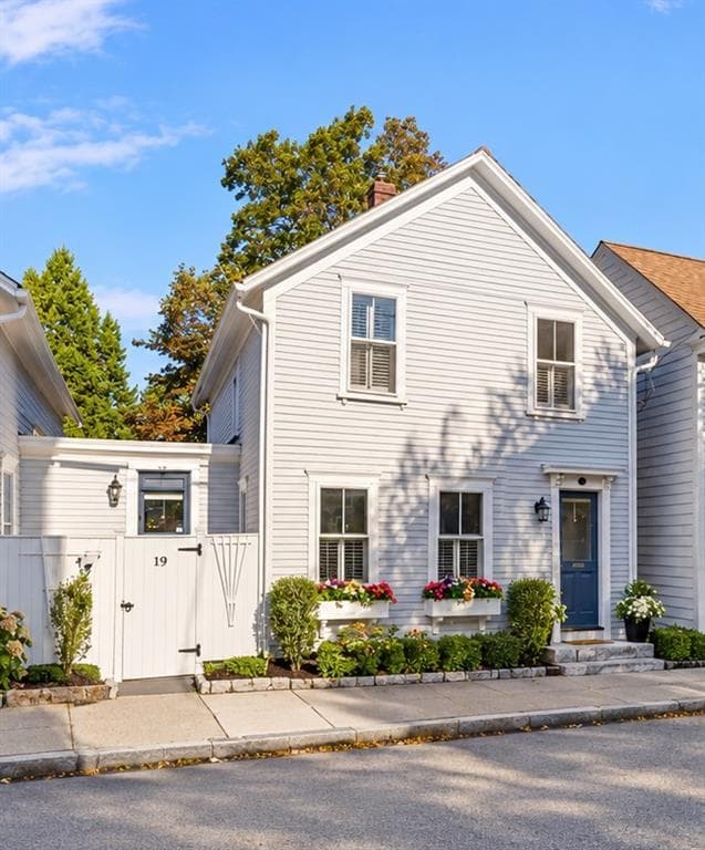 Single Family Residence at 19 Third Street, Newport, photo 2 of 36