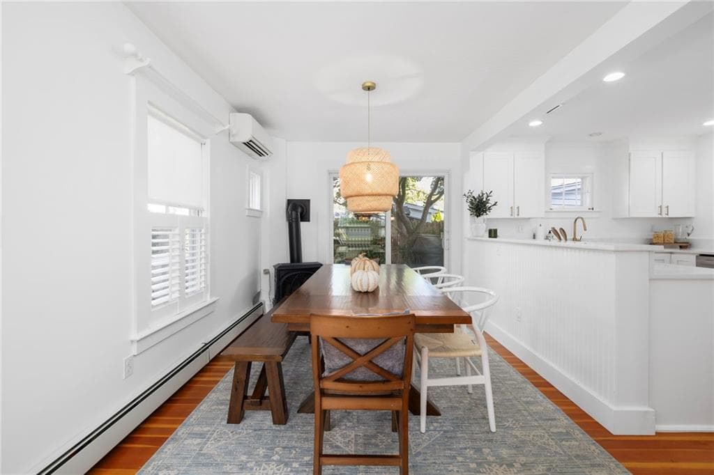 Single Family Residence at 19 Third Street, Newport, photo 12 of 36