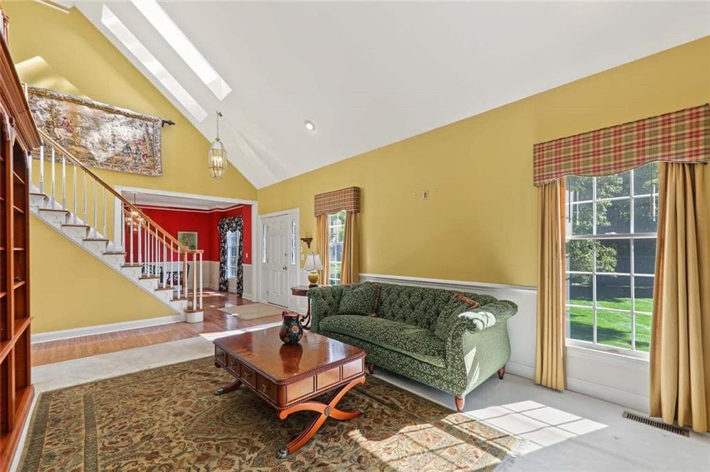 Condominium at 20 Ivy Garden Way, East Greenwich, photo 6 of 43