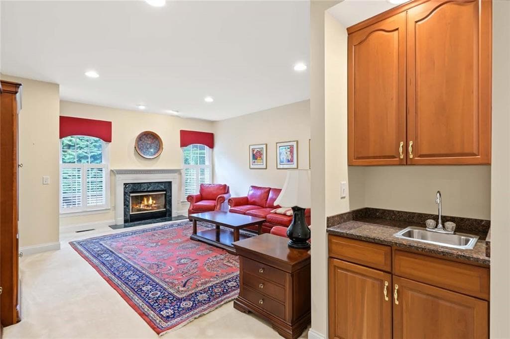 Condominium at 20 Ivy Garden Way, East Greenwich, photo 16 of 43